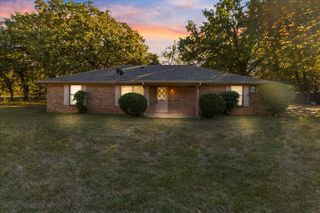 10714 Grove Oaks Boulevard, Dallas, TX 75217