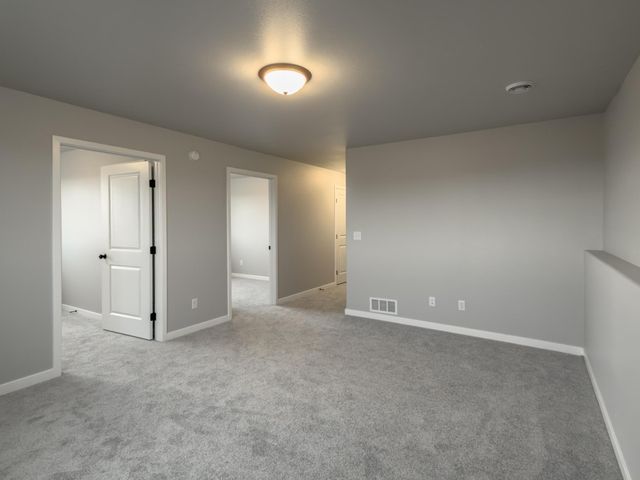 6290 87th Avenue S, Horace, ND 58047