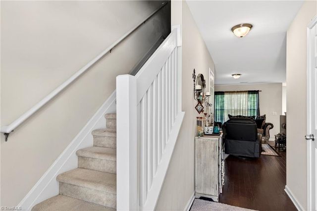 208 Blue Robin Way, Greensboro, NC 27409