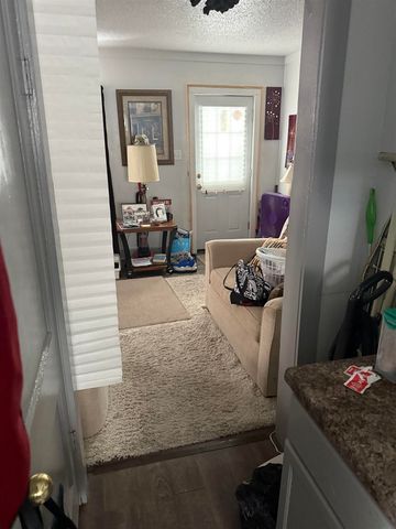 117 Bertch, Waterloo, IA 50702