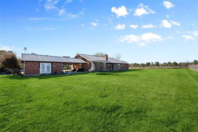 25098 Macedonia Road, Hockley, TX 77447