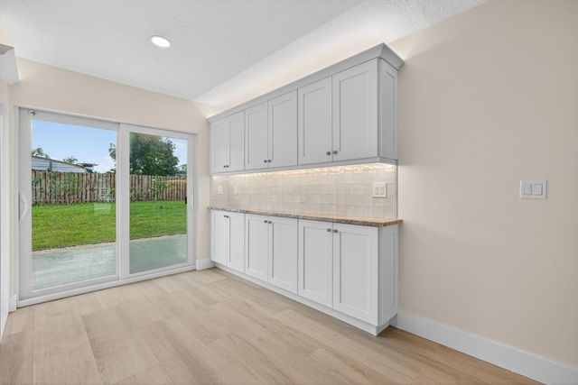 8776 SE Sandy Lane, Hobe Sound, FL 33455