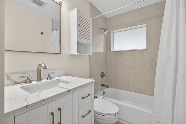 8776 SE Sandy Lane, Hobe Sound, FL 33455