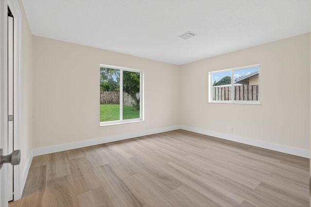 8776 SE Sandy Lane, Hobe Sound, FL 33455