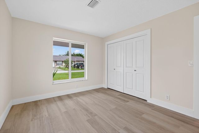 8776 SE Sandy Lane, Hobe Sound, FL 33455
