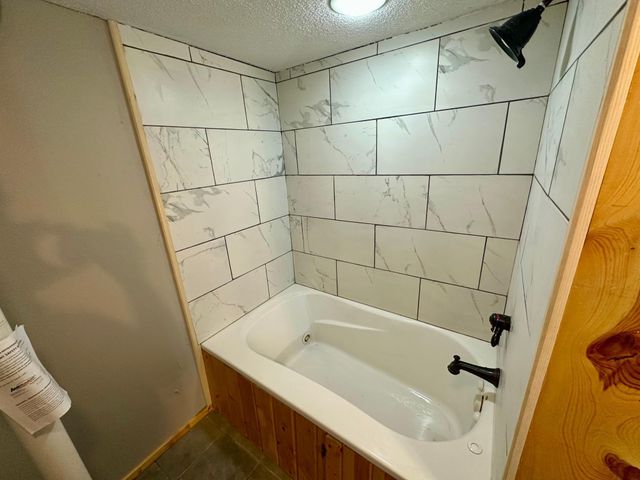 415 8th Street N, Mountain Lake, MN 56159