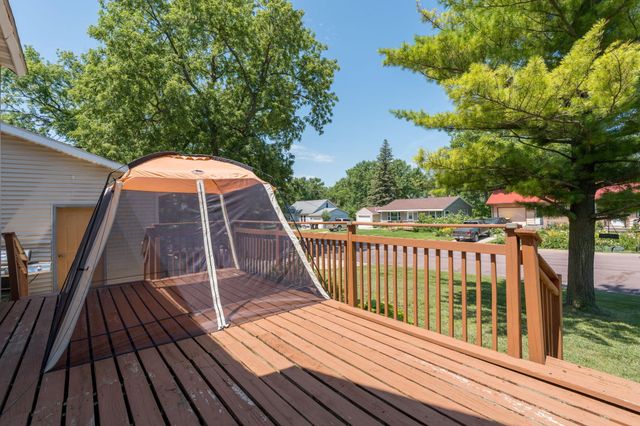 415 8th Street N, Mountain Lake, MN 56159