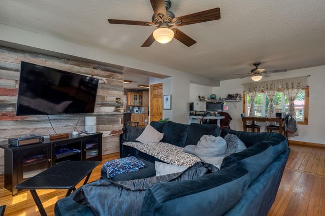 415 8th Street N, Mountain Lake, MN 56159