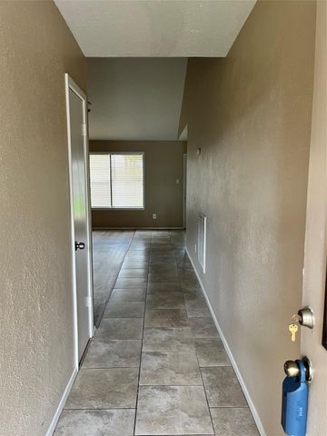 9910 Stonemont Road, La Porte, TX 77571