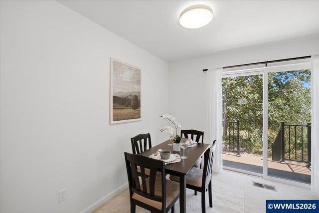 337 N 18th St, Philomath, OR 97370