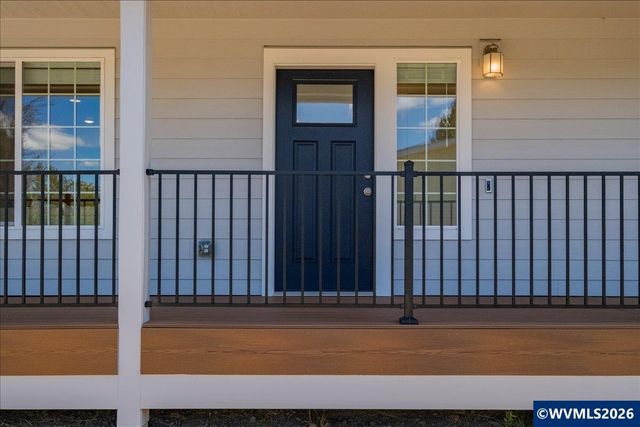 337 N 18th St, Philomath, OR 97370