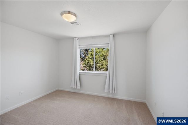 337 N 18th St, Philomath, OR 97370