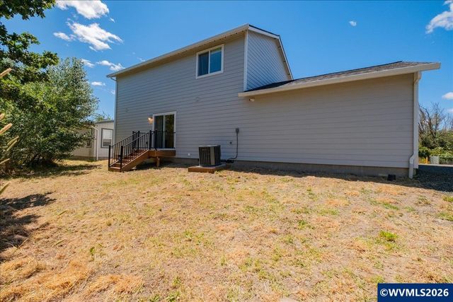 337 N 18th St, Philomath, OR 97370