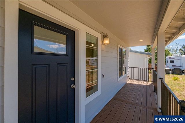 337 N 18th St, Philomath, OR 97370