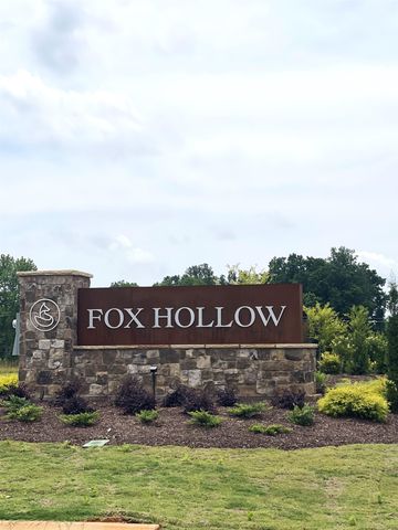1216 Fox Hollow Street, Spartanburg, SC 29303