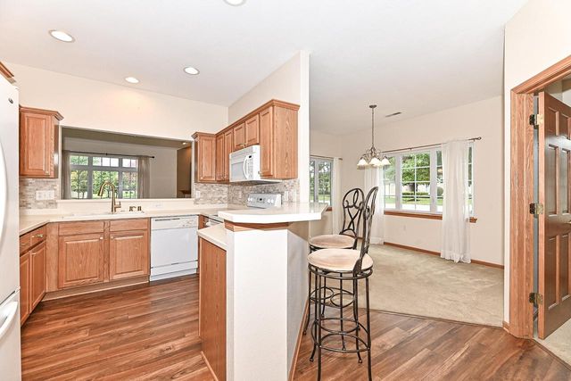 5332 S Butterfield WAY, Greenfield, WI 53221