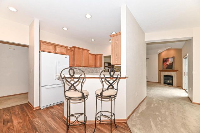 5332 S Butterfield WAY, Greenfield, WI 53221