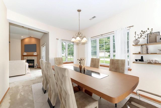 5332 S Butterfield WAY, Greenfield, WI 53221