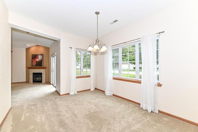 5332 S Butterfield WAY, Greenfield, WI 53221