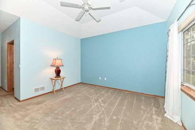 5332 S Butterfield WAY, Greenfield, WI 53221