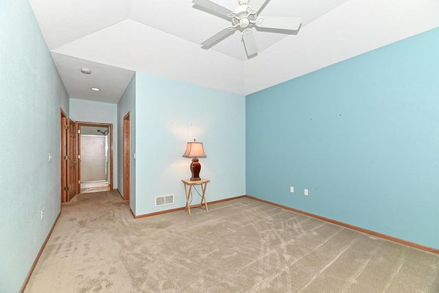 5332 S Butterfield WAY, Greenfield, WI 53221