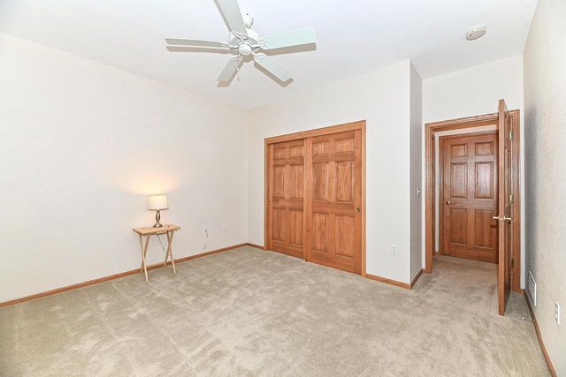 5332 S Butterfield WAY, Greenfield, WI 53221