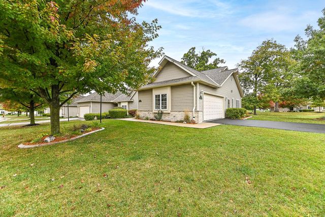 5332 S Butterfield WAY, Greenfield, WI 53221