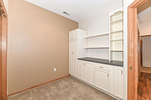 5332 S Butterfield WAY, Greenfield, WI 53221