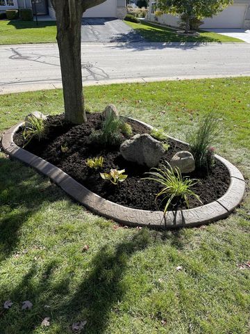 5332 S Butterfield WAY, Greenfield, WI 53221