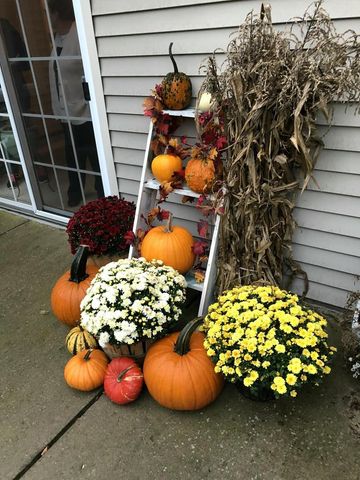 5332 S Butterfield WAY, Greenfield, WI 53221