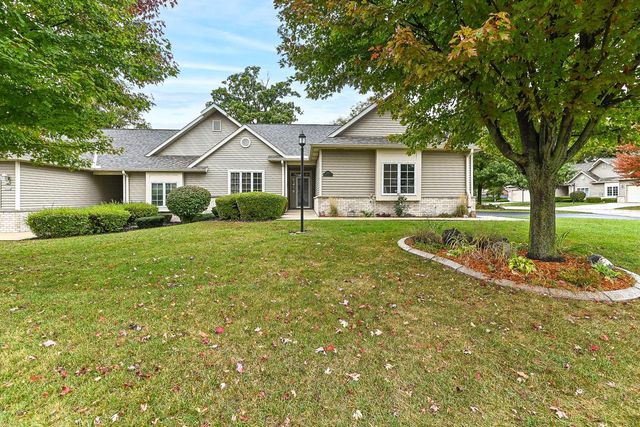 5332 S Butterfield WAY, Greenfield, WI 53221