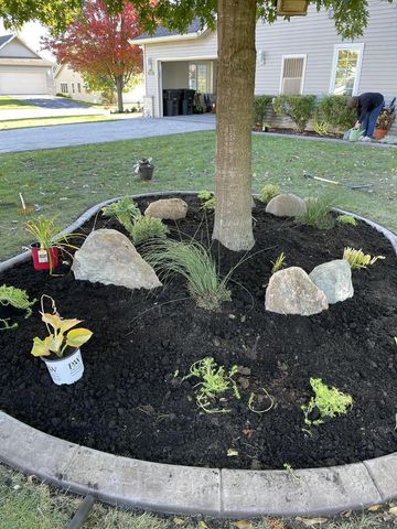 5332 S Butterfield WAY, Greenfield, WI 53221