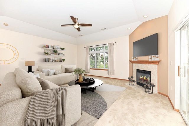 5332 S Butterfield WAY, Greenfield, WI 53221