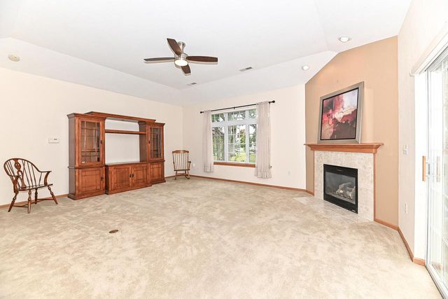 5332 S Butterfield WAY, Greenfield, WI 53221