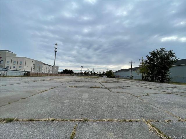 1010 N Highway 171, Lake Charles, LA 70601