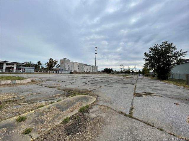 1010 N Highway 171, Lake Charles, LA 70601