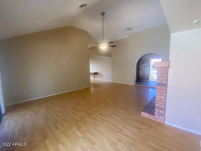 1249 E LAUREL Avenue, Gilbert, AZ 85234
