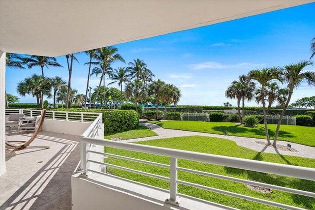 176 Helios Drive 106, Jupiter, FL 33477