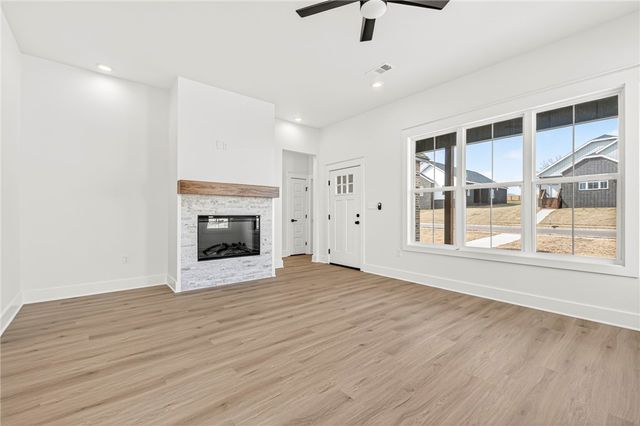 6815 Fir Street, Fort Smith, AR 72916