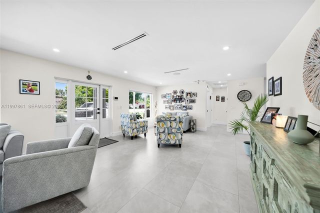 1574 Ricardo, Fort Myers, FL 33901