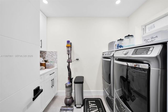 1574 Ricardo, Fort Myers, FL 33901