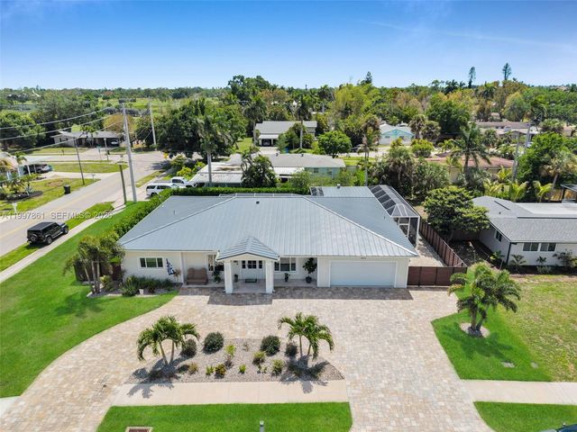 1574 Ricardo, Fort Myers, FL 33901