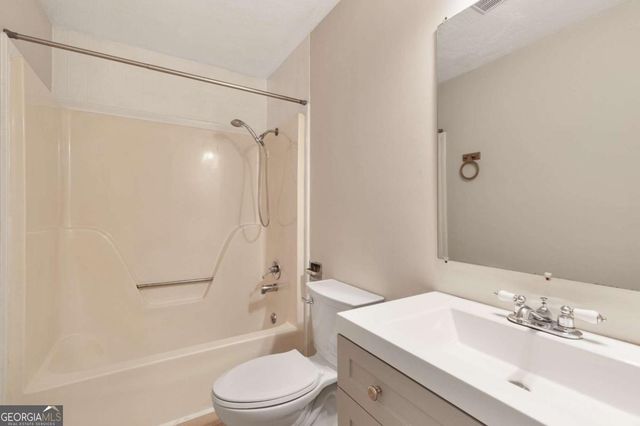 2649 Rolling View Drive SE, Smyrna, GA 30080