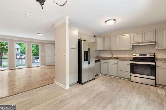 2649 Rolling View Drive SE, Smyrna, GA 30080