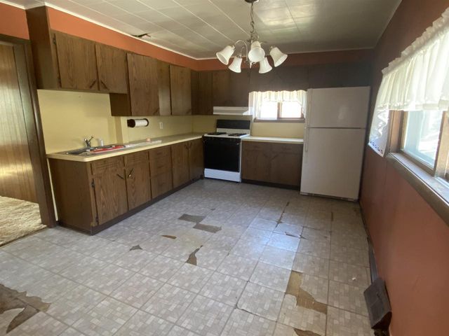 1026 FOURTH AVENUE, Stevens Point, WI 54481