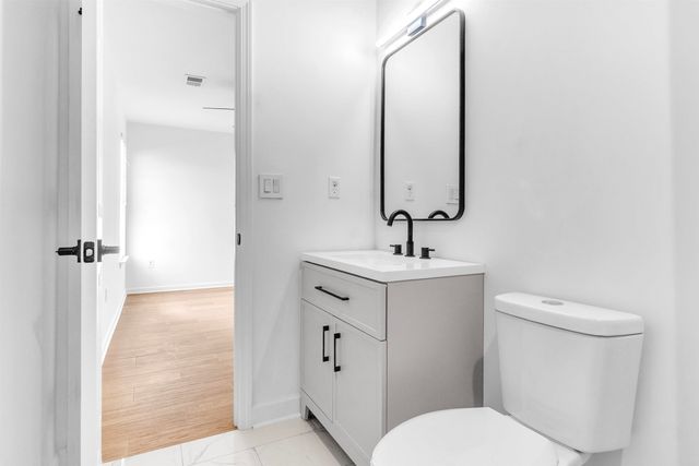 7893 COLLINS WOOD CV, Memphis, TN 38125