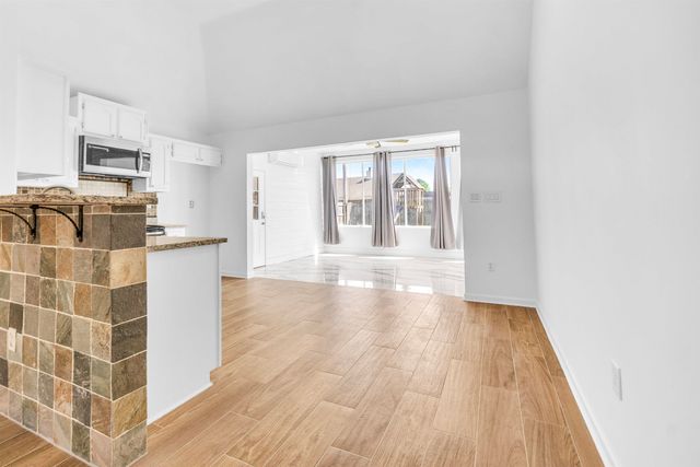 7893 COLLINS WOOD CV, Memphis, TN 38125