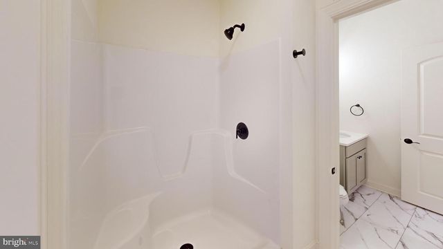 29 LAUSCH RD, Denver, PA 17517
