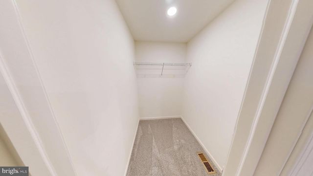 29 LAUSCH RD, Denver, PA 17517