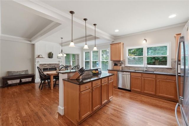 1025 Towne Mill Crossing, Canton, GA 30114